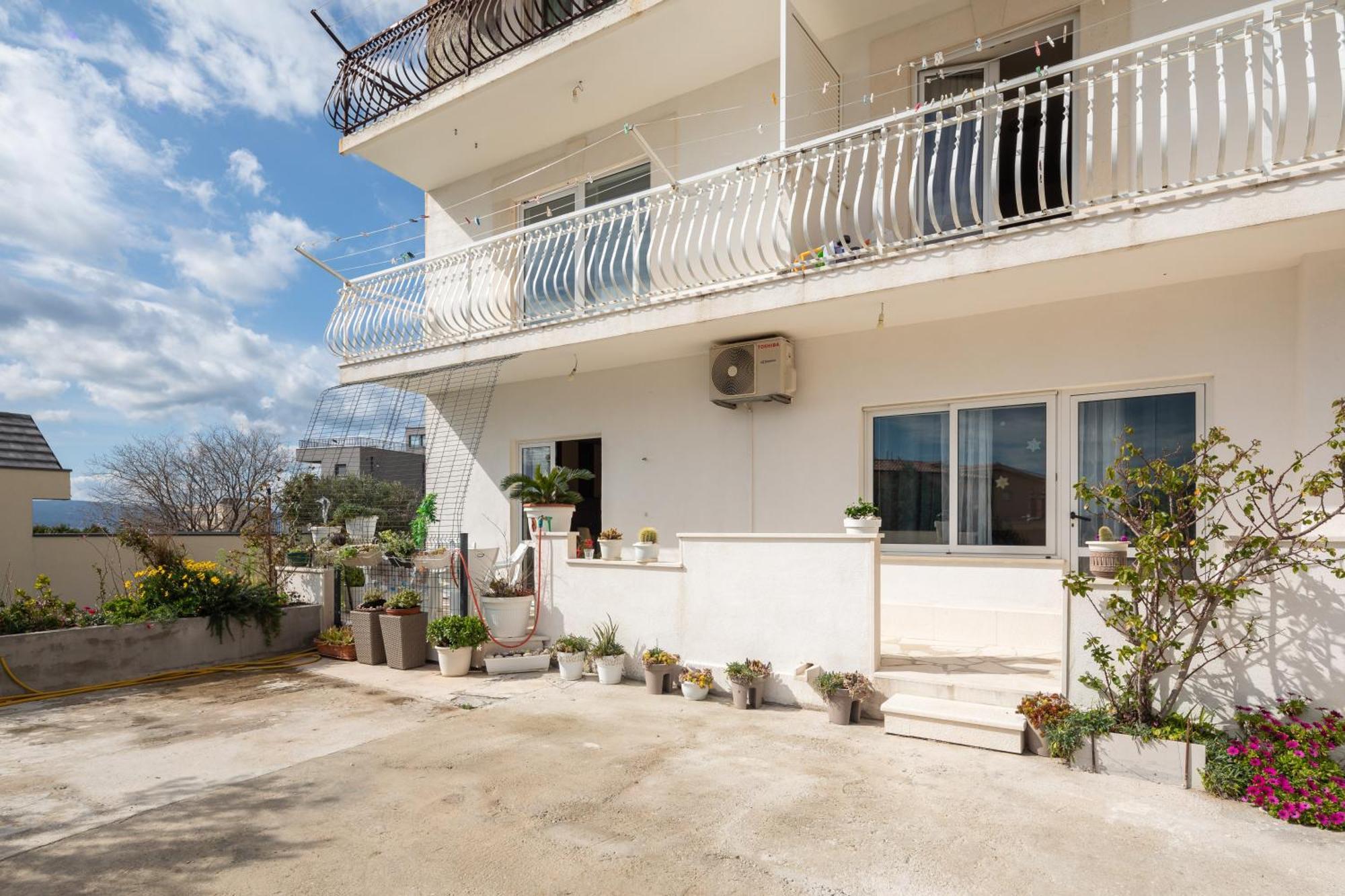 Apartments Sunshine Rays Duće Exterior foto